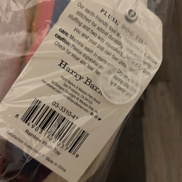 Harry Barker Rainbow Plush Dog Toy, Medium
New - Picture 6 of 10